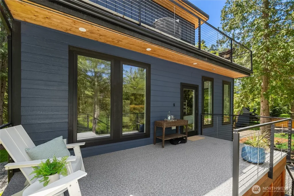 10399 NE Pine Way Bainbridge Island WA 98110