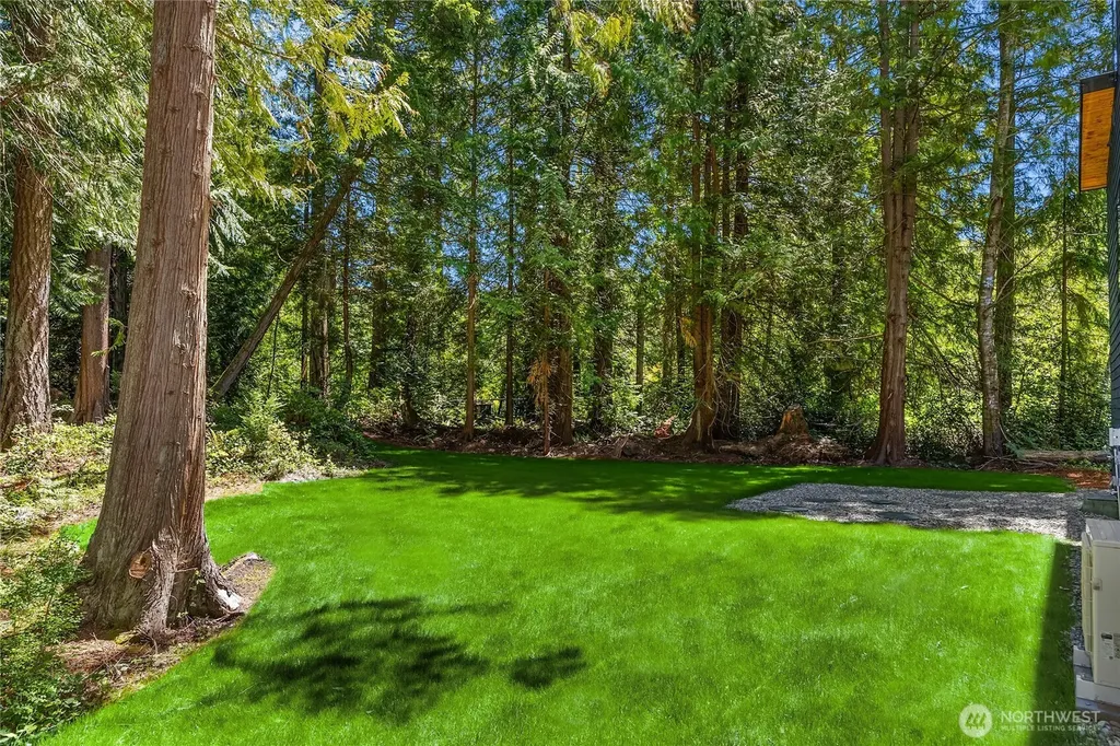 10399 NE Pine Way Bainbridge Island WA 98110