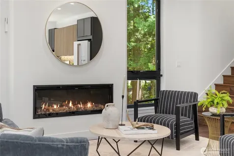 10399 NE Pine Way Bainbridge Island WA 98110