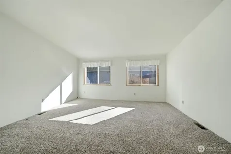 21201 NE 58th Street Vancouver WA 98682
