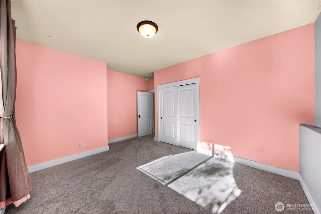 1235 Geneva Hills Road Bellingham WA 98229