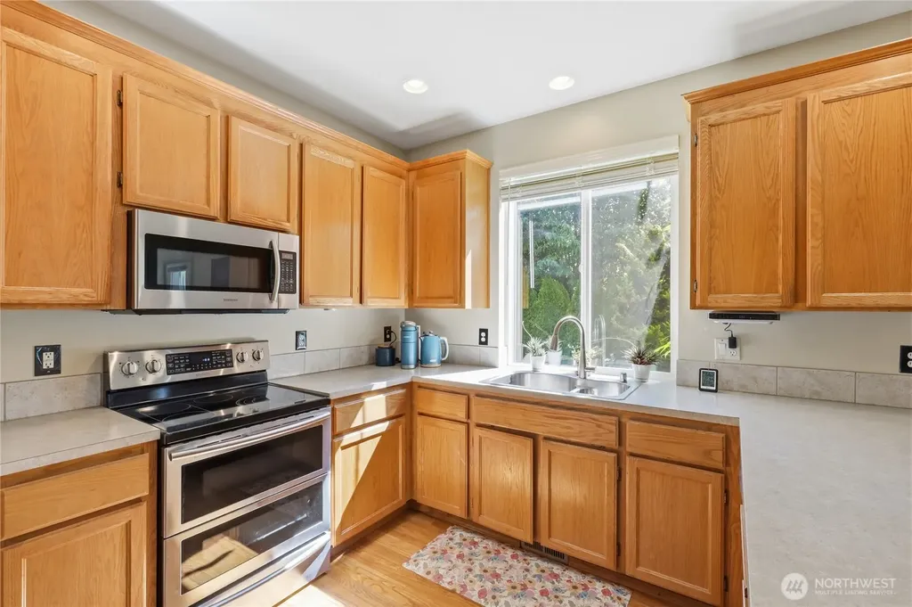3228 Cardinal Drive NW Olympia WA 98502