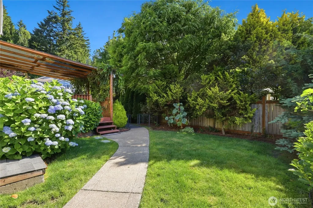 3228 Cardinal Drive NW Olympia WA 98502
