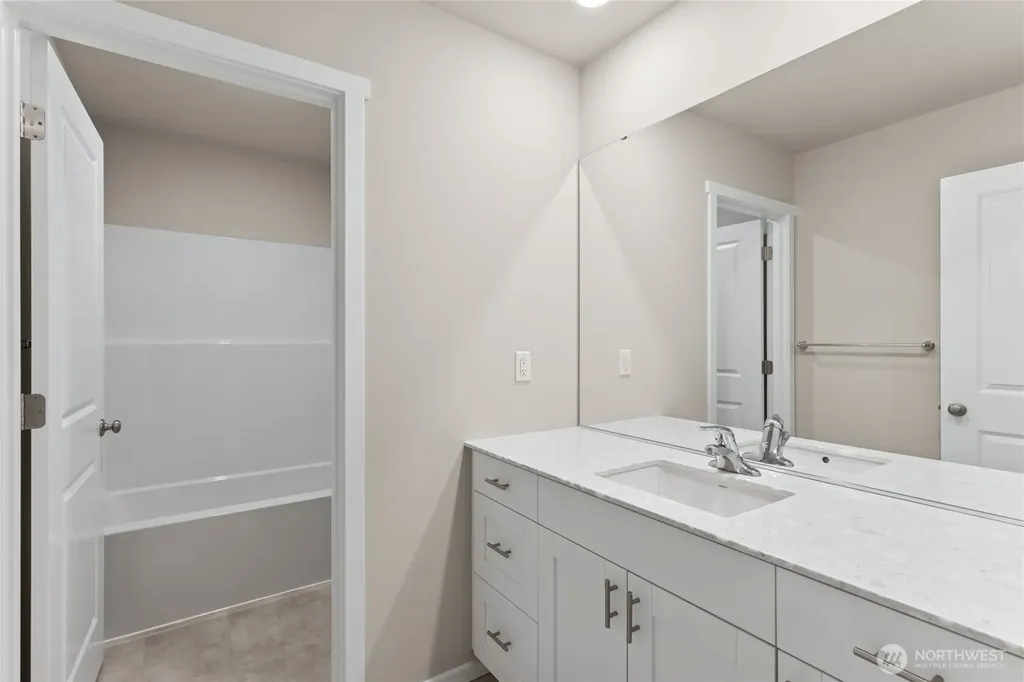 5518 S 328th Street Auburn WA 98001