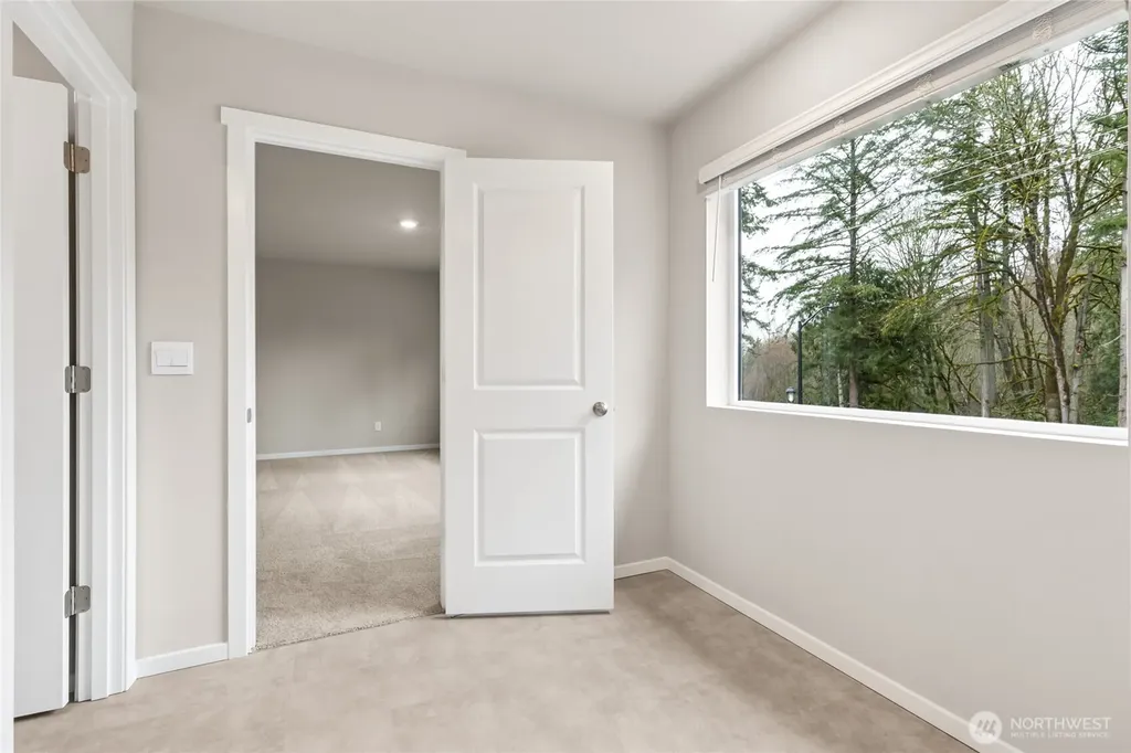 5518 S 328th Street Auburn WA 98001