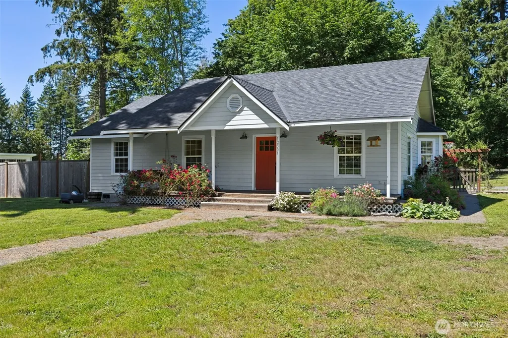 12301 401st Street E Eatonville WA 98328