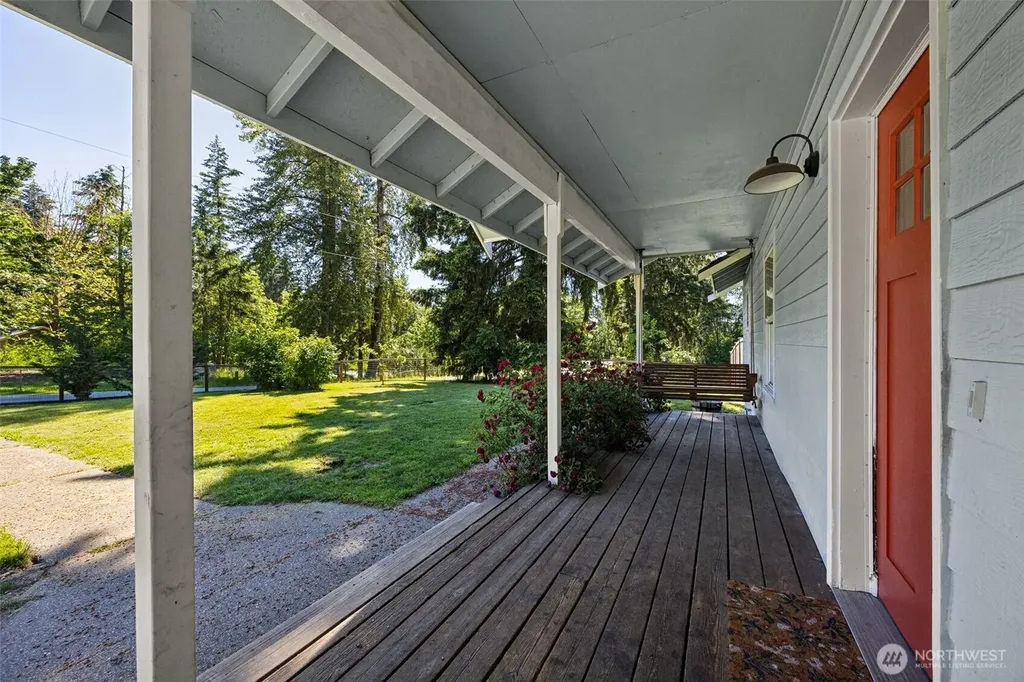 12301 401st Street E Eatonville WA 98328