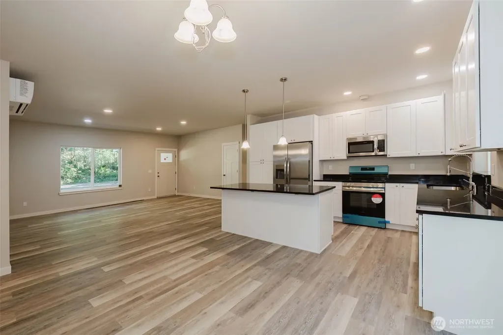61 E Olyview Place Grapeview WA 98546