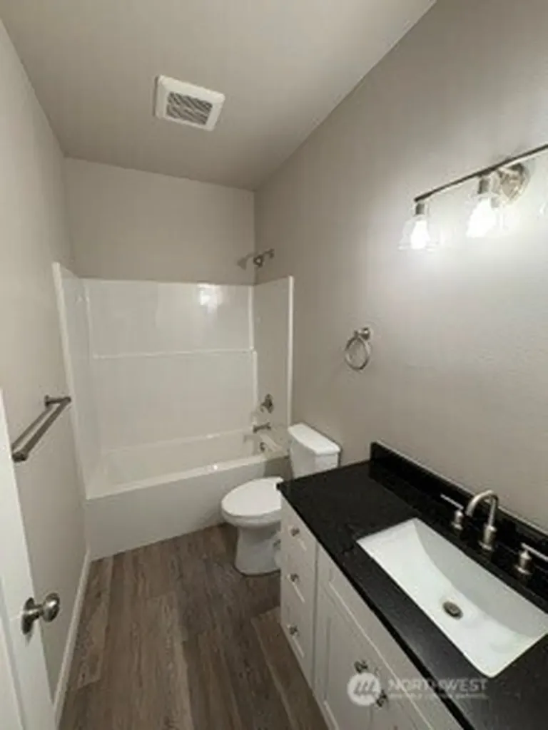 61 E Olyview Place Grapeview WA 98546