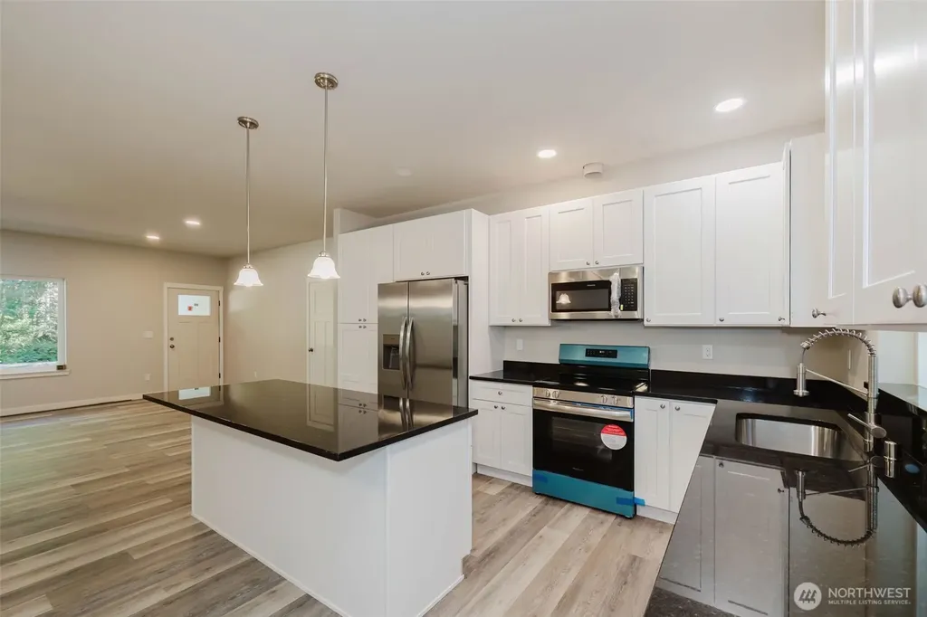 61 E Olyview Place Grapeview WA 98546