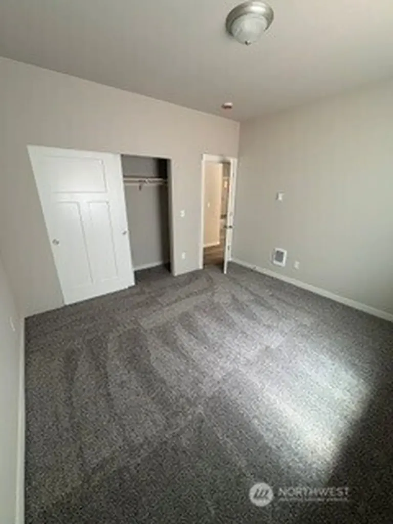 61 E Olyview Place Grapeview WA 98546