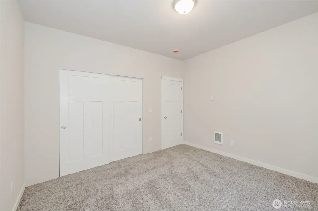 61 E Olyview Place Grapeview WA 98546