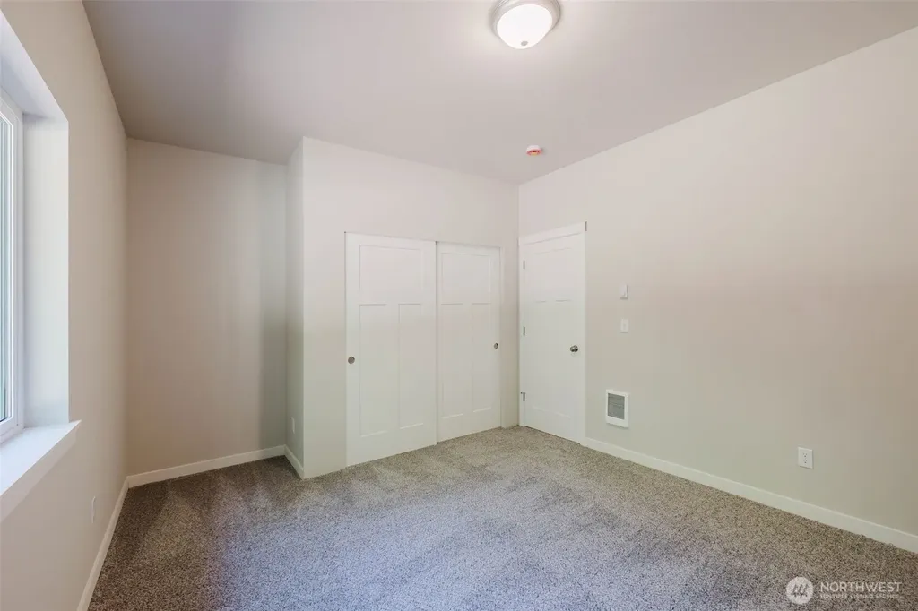 61 E Olyview Place Grapeview WA 98546