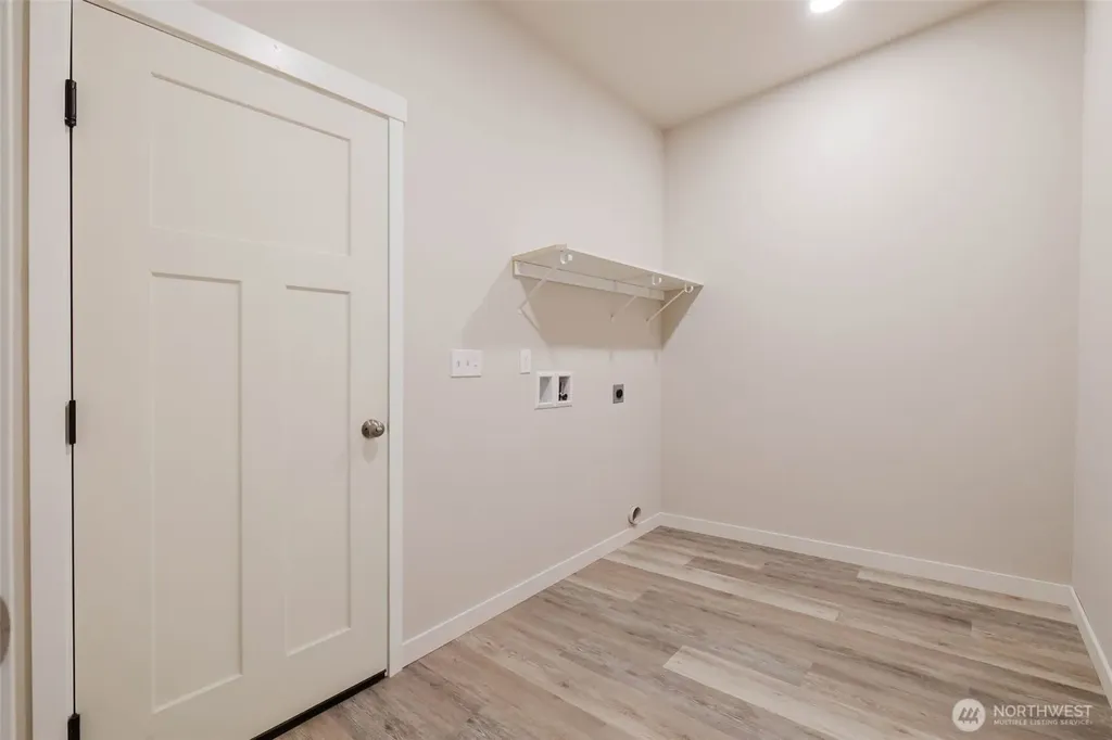 61 E Olyview Place Grapeview WA 98546