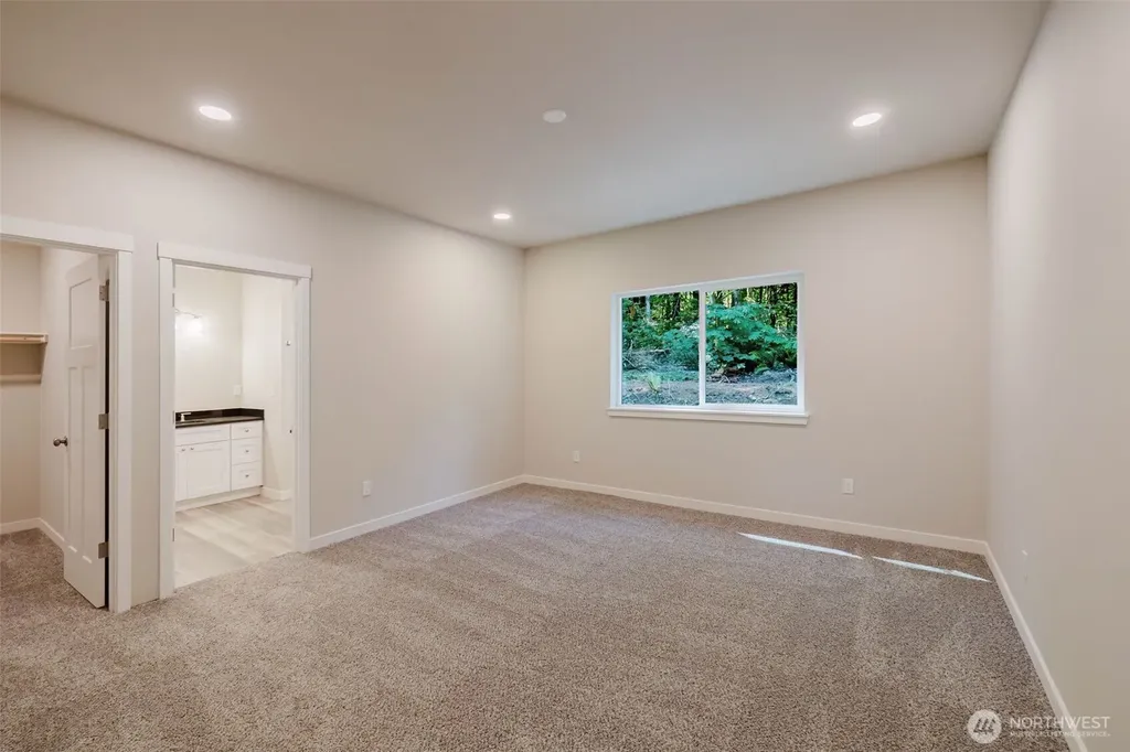 61 E Olyview Place Grapeview WA 98546