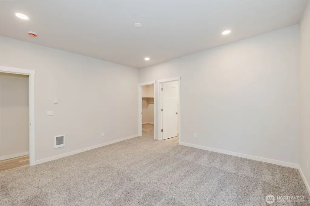 61 E Olyview Place Grapeview WA 98546
