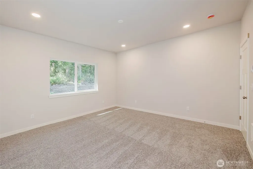 61 E Olyview Place Grapeview WA 98546