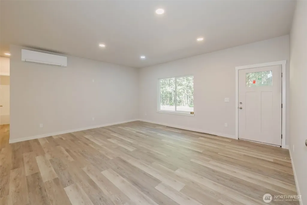 61 E Olyview Place Grapeview WA 98546