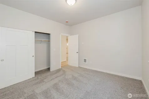 61 E Olyview Place Grapeview WA 98546