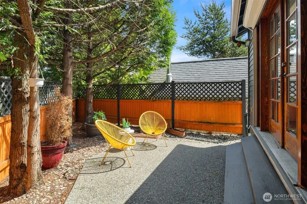 4600 Green Lake Way N Seattle WA 98103