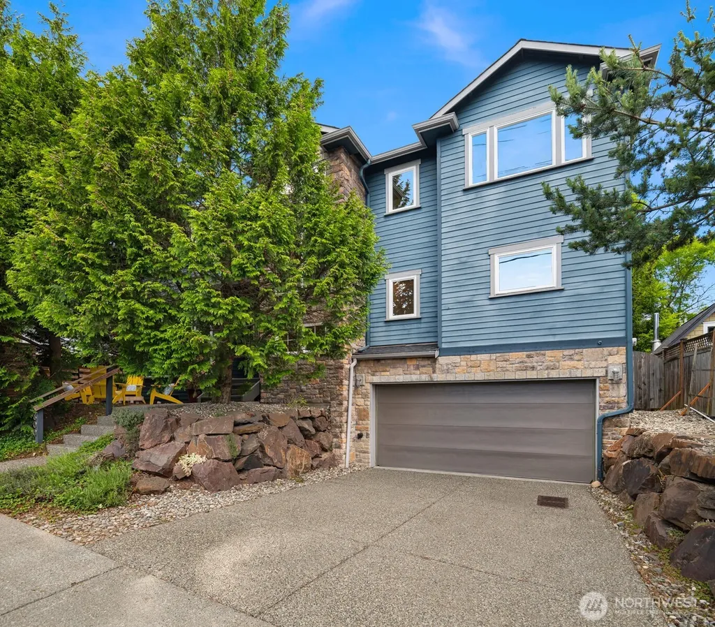 4600 Green Lake Way N Seattle WA 98103