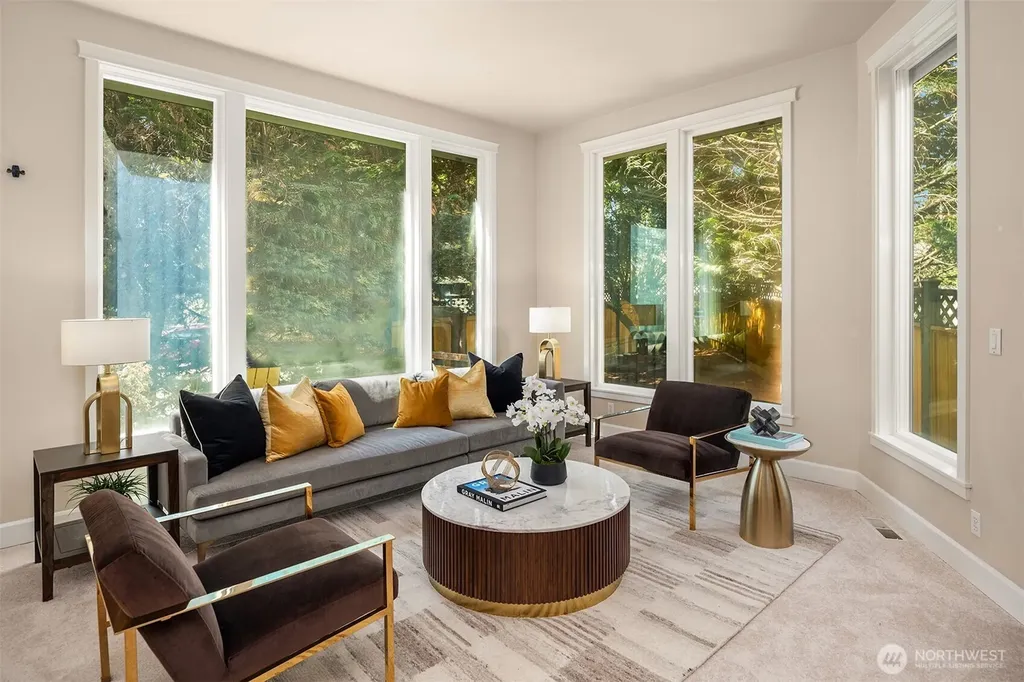 4600 Green Lake Way N Seattle WA 98103