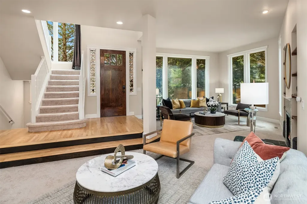 4600 Green Lake Way N Seattle WA 98103