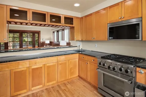4600 Green Lake Way N Seattle WA 98103
