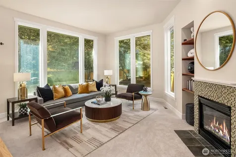 4600 Green Lake Way N Seattle WA 98103