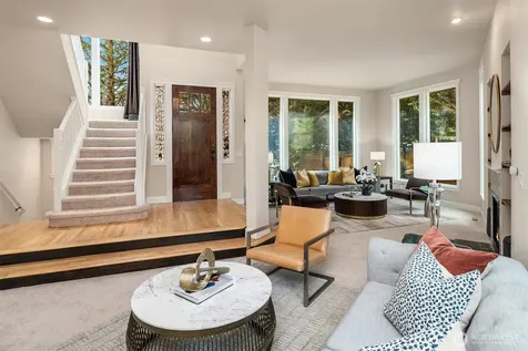 4600 Green Lake Way N Seattle WA 98103