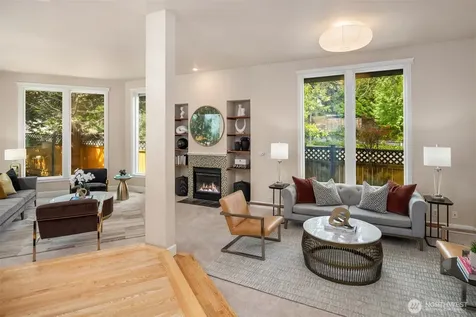 4600 Green Lake Way N Seattle WA 98103