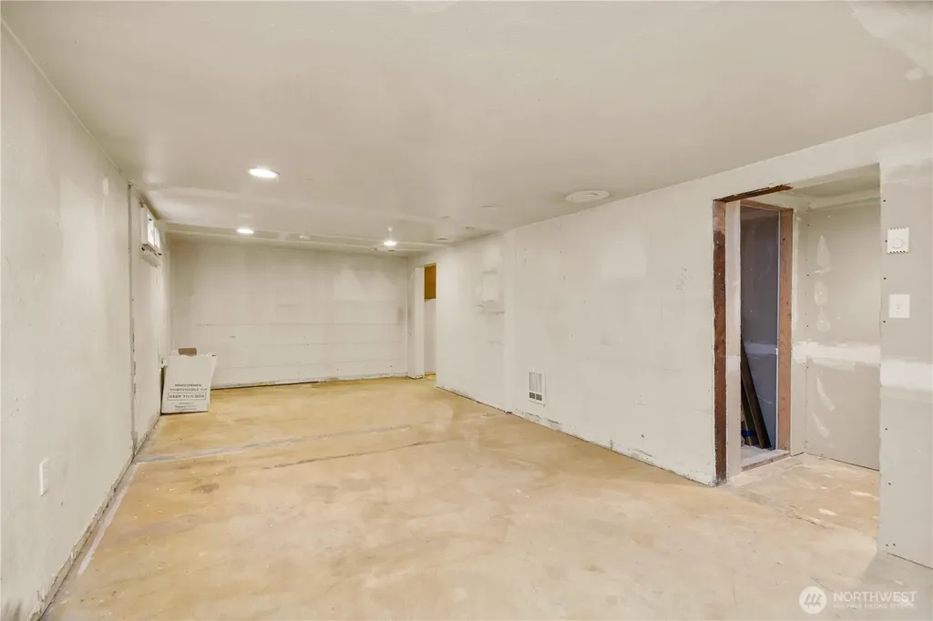 1713 17th Street Everett WA 98201