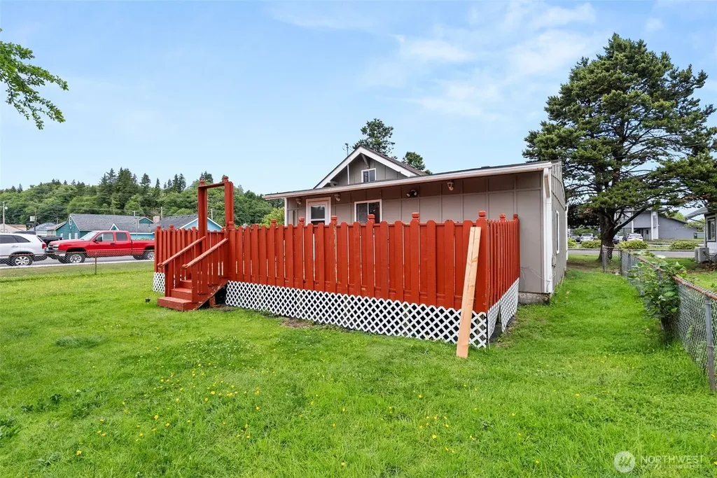 519 Duffy Street Aberdeen WA 98520