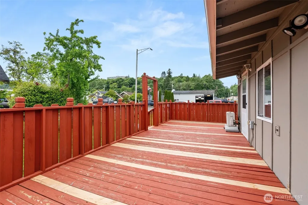 519 Duffy Street Aberdeen WA 98520