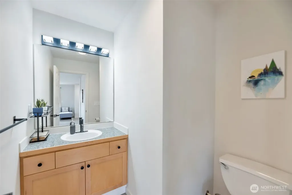 536 N 103rd Seattle WA 98133