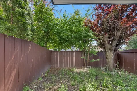 536 N 103rd Seattle WA 98133