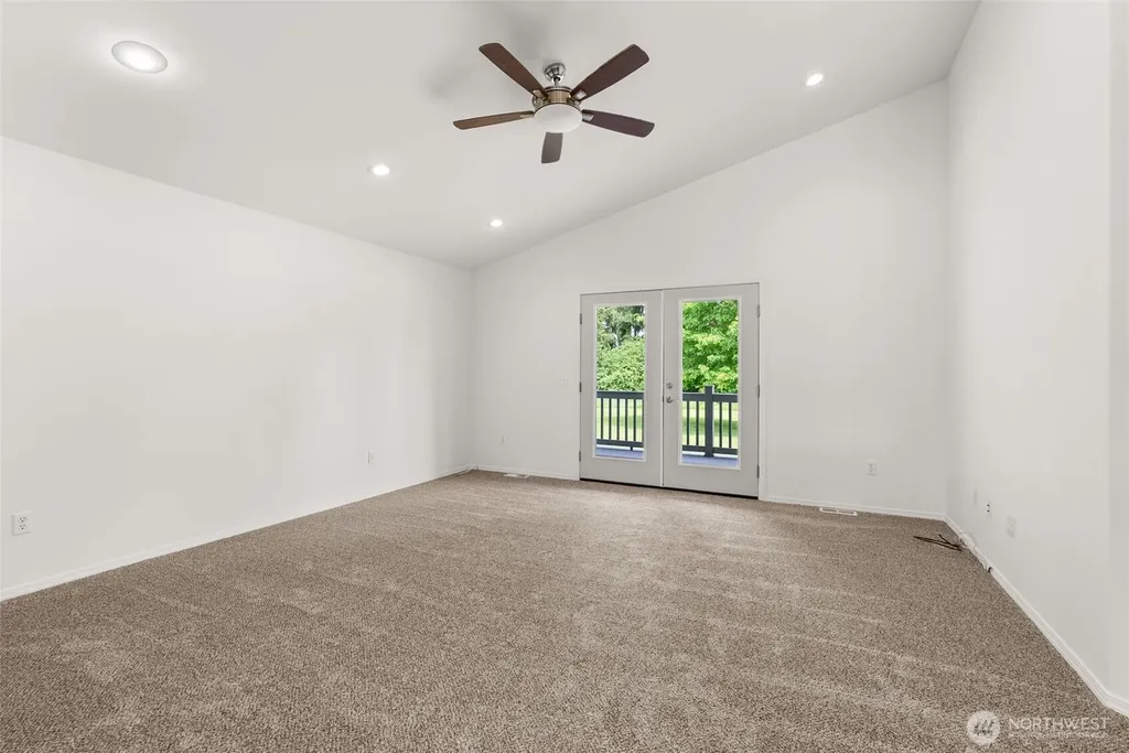 5 Martin Lane Raymond WA 98577
