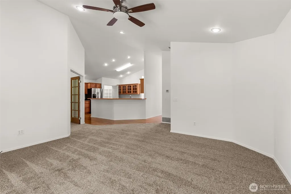 5 Martin Lane Raymond WA 98577