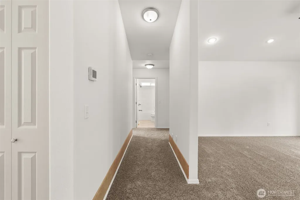 5 Martin Lane Raymond WA 98577