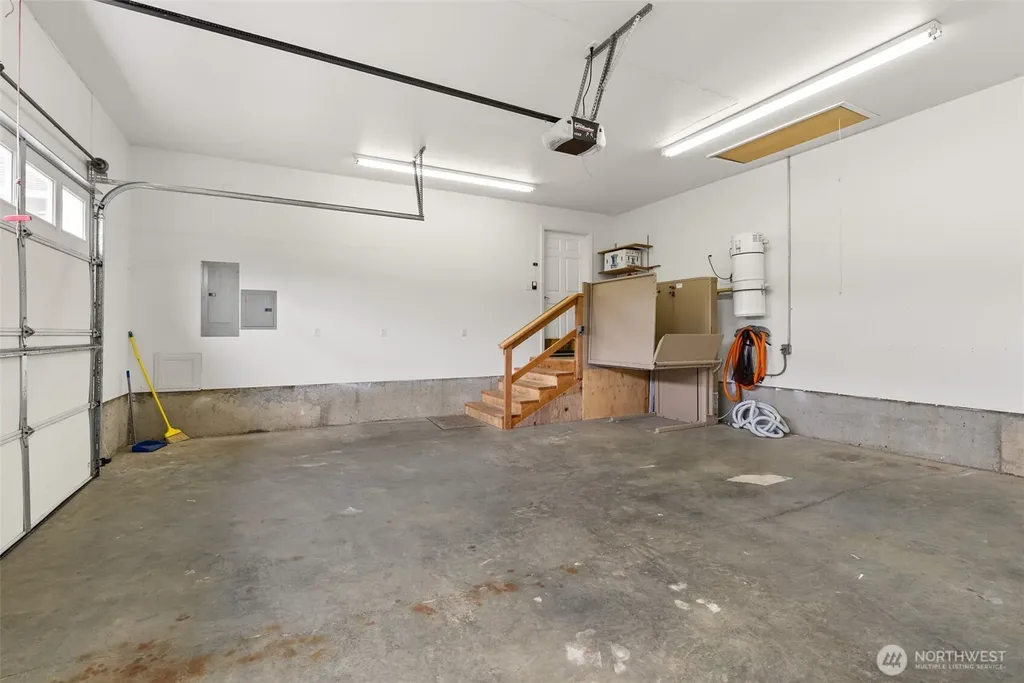 5 Martin Lane Raymond WA 98577