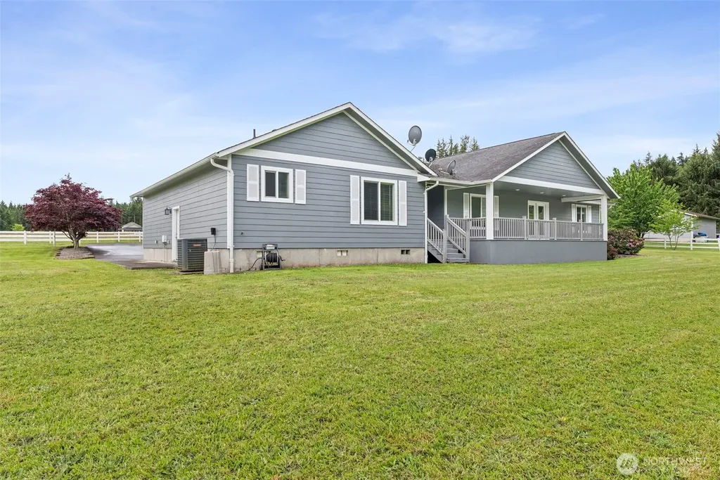 5 Martin Lane Raymond WA 98577