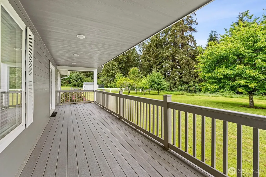 5 Martin Lane Raymond WA 98577