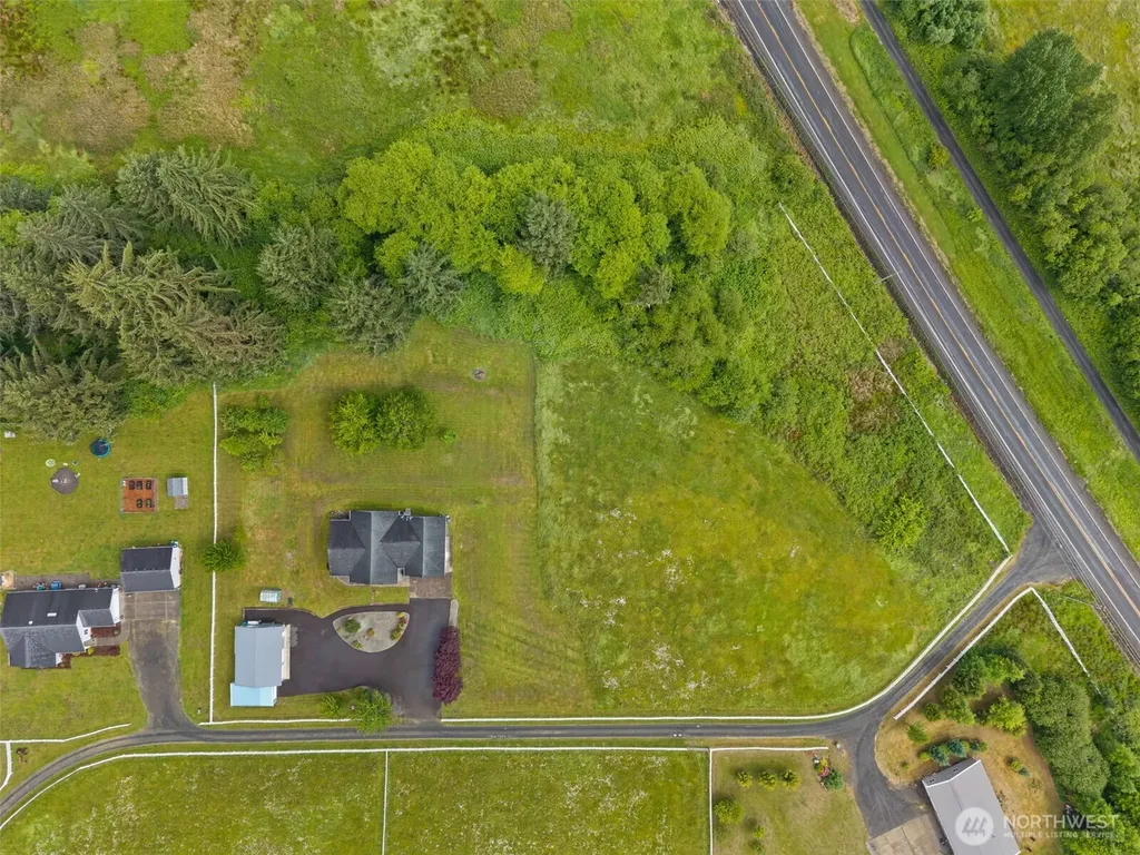 5 Martin Lane Raymond WA 98577