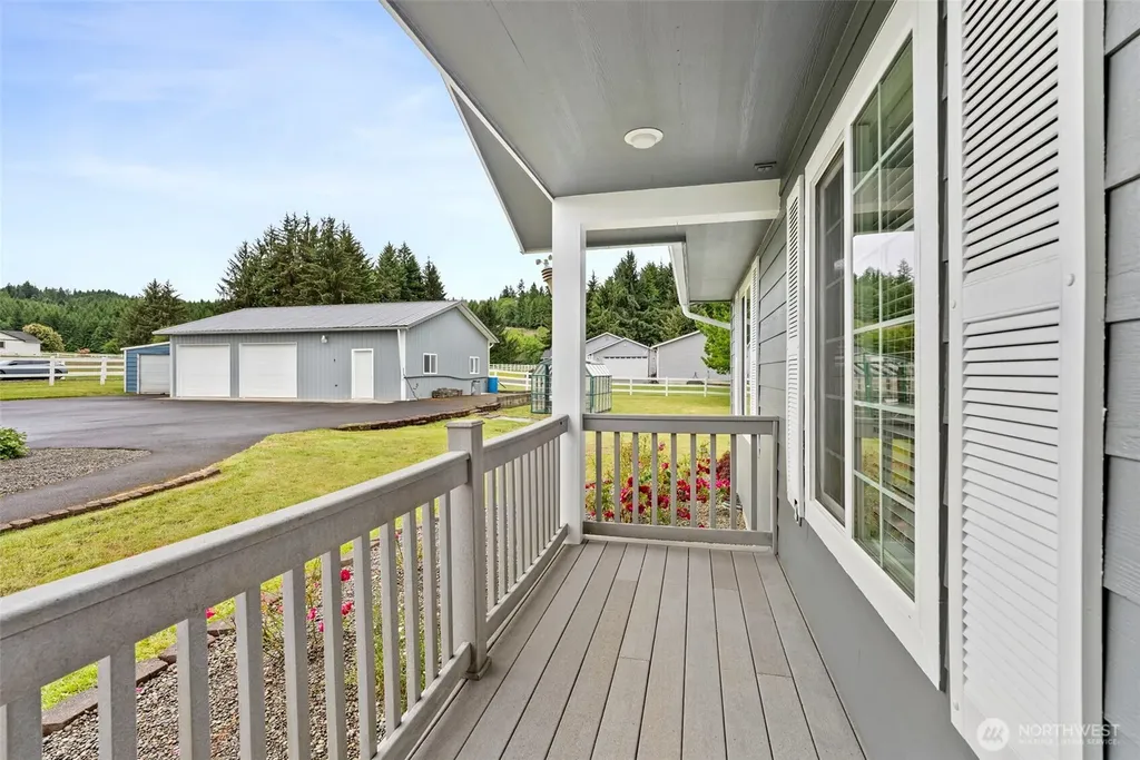 5 Martin Lane Raymond WA 98577