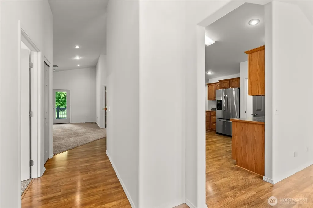 5 Martin Lane Raymond WA 98577