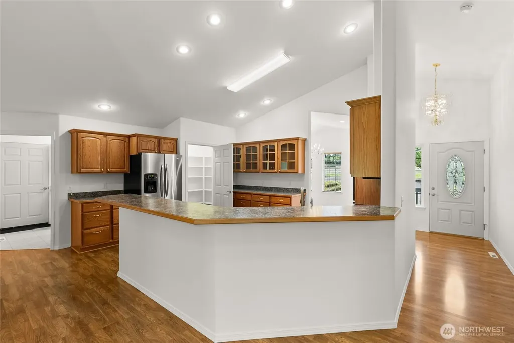 5 Martin Lane Raymond WA 98577