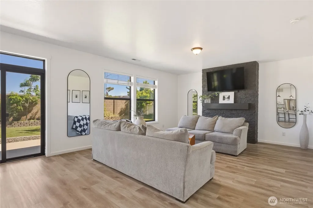 215 L Street NE Quincy WA 98848