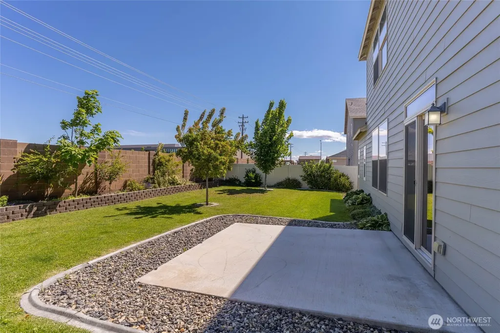 215 L Street NE Quincy WA 98848