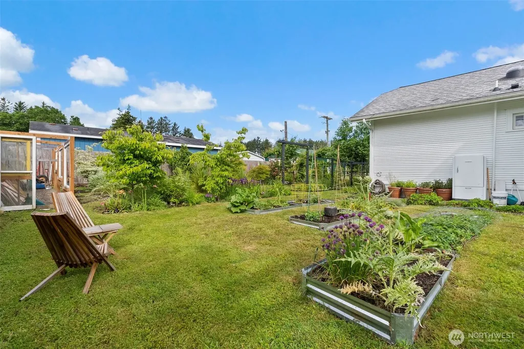 12 Main Street E South Bend WA 98586