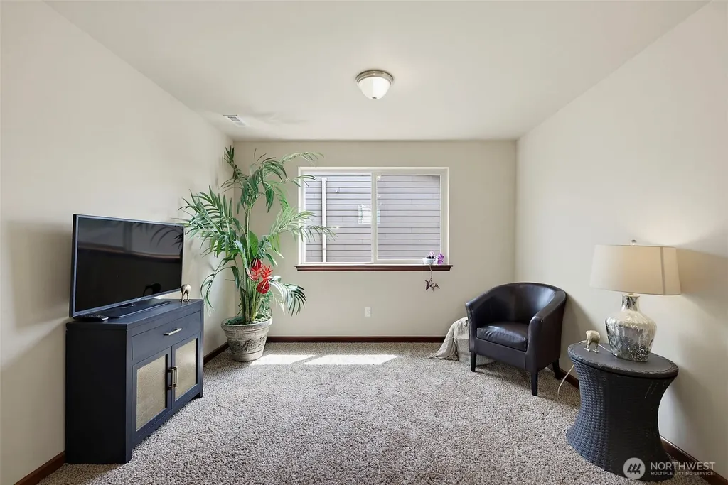 916 Boatman Avenue NW Orting WA 98360
